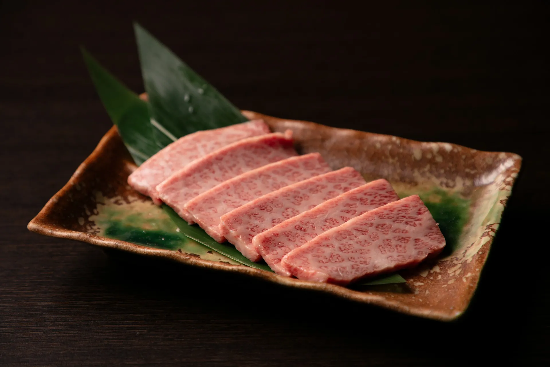 黒毛和牛 特選三角カルビ (タレ・塩)